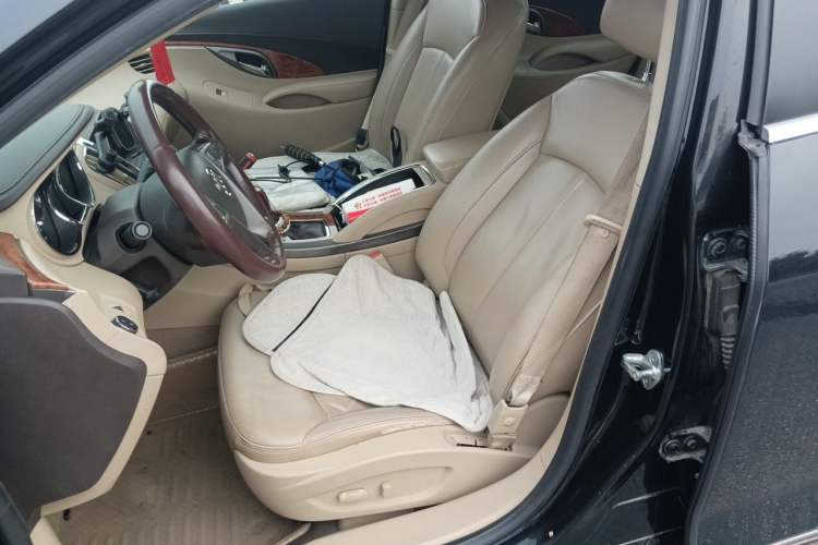 Used Buick LaCrosse 2012 2.4L SIDI Haoya Edition Left Front Seat