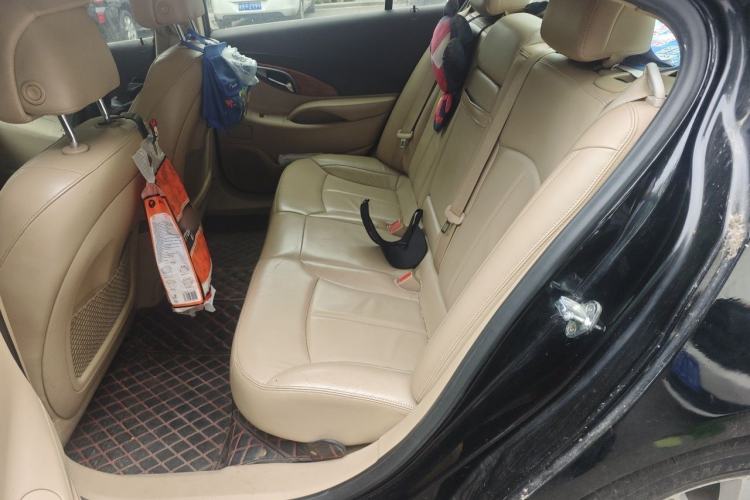 Used Buick LaCrosse 2012 2.4L SIDI Elegant Edition Left Rear Seat