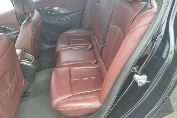 Used Buick LaCrosse 2012 2.4L SIDI Luxury Edition Left Rear Seat