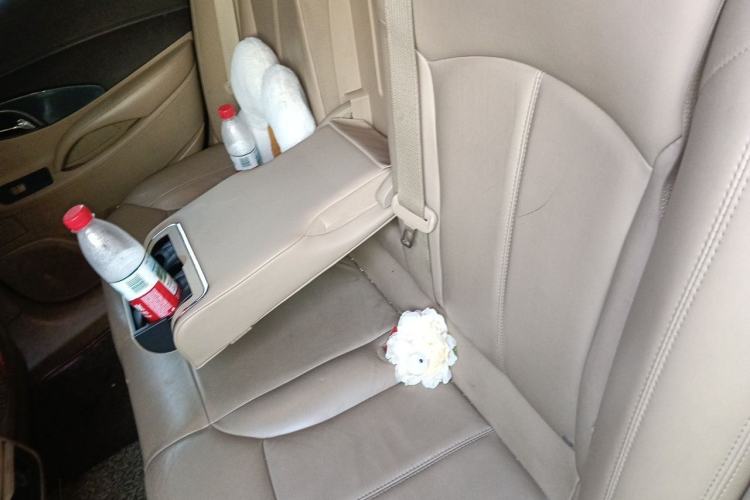 Used Buick LaCrosse 2012 2.4L SIDI Elegant Edition Left Rear Seat
