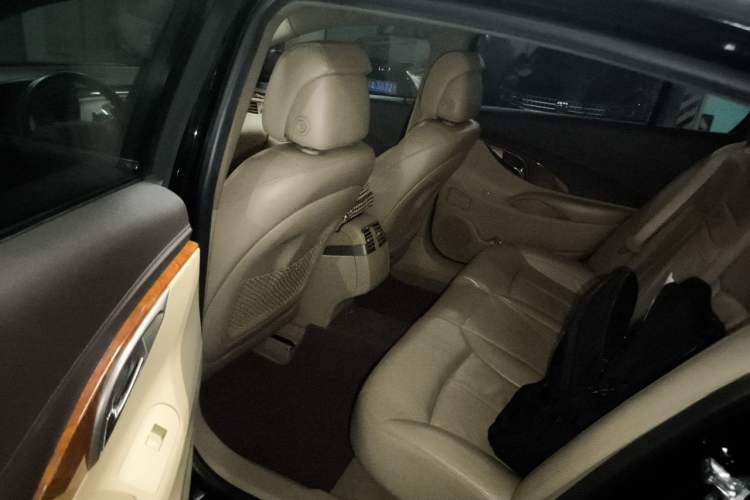 Used Buick LaCrosse 2012 2.4L SIDI Elegant Edition Left Rear Seat