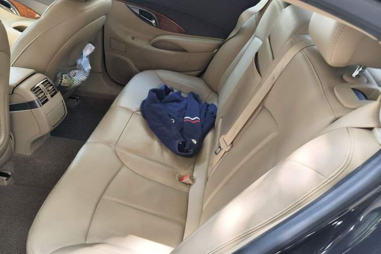 Used Buick LaCrosse 2012 2.4L SIDI Elegant Edition Left Rear Seat