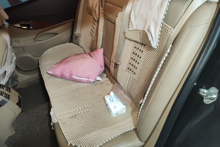 Used Buick LaCrosse 2012 2.4L SIDI Elegant Edition Left Rear Seat