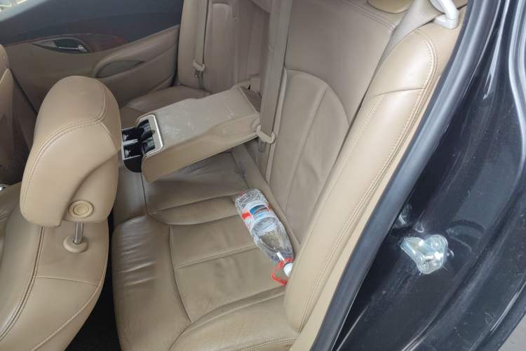 Used Buick LaCrosse 2012 2.4L SIDI Elegant Edition Left Rear Seat