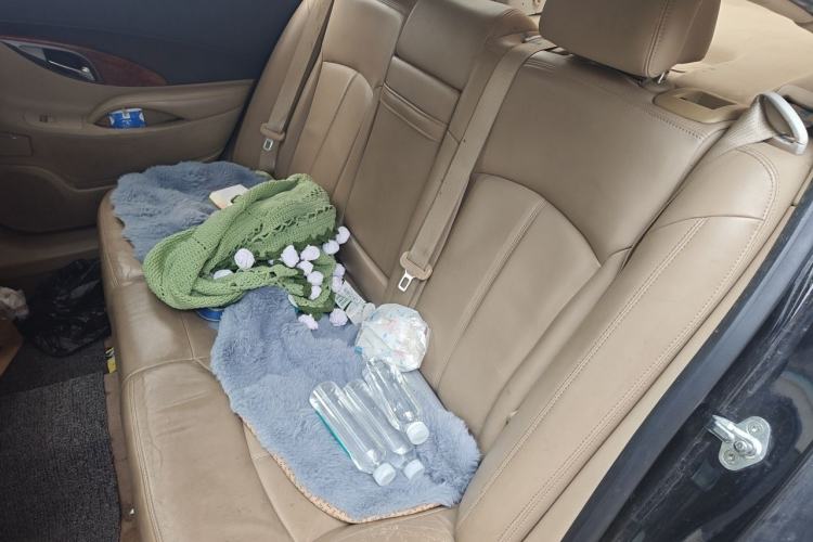 Used Buick LaCrosse 2012 2.4L SIDI Elegant Edition Left Rear Seat
