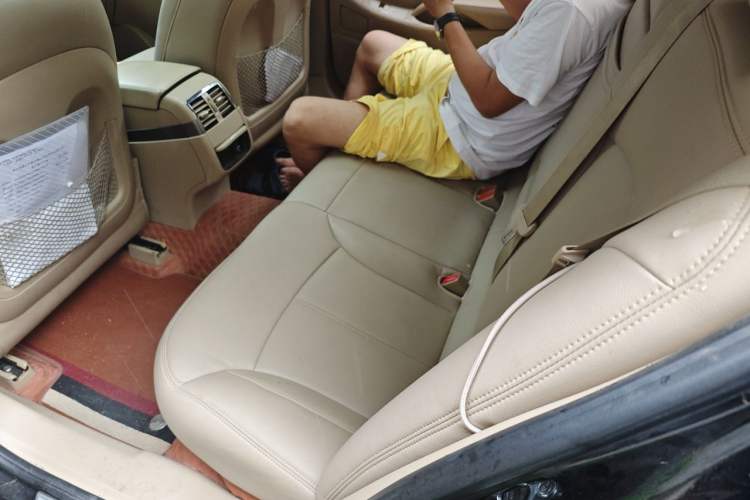 Used Buick LaCrosse 2012 2.4L SIDI Elegant Edition Left Rear Seat