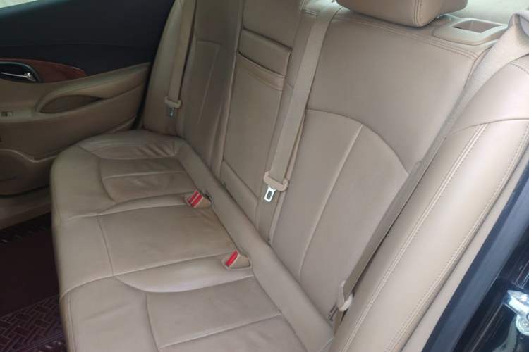Used Buick LaCrosse 2012 2.4L SIDI Luxury Edition Left Rear Seat