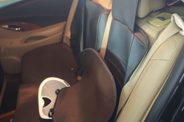 Used Buick LaCrosse 2012 2.4L SIDI Elegant Edition Left Rear Seat