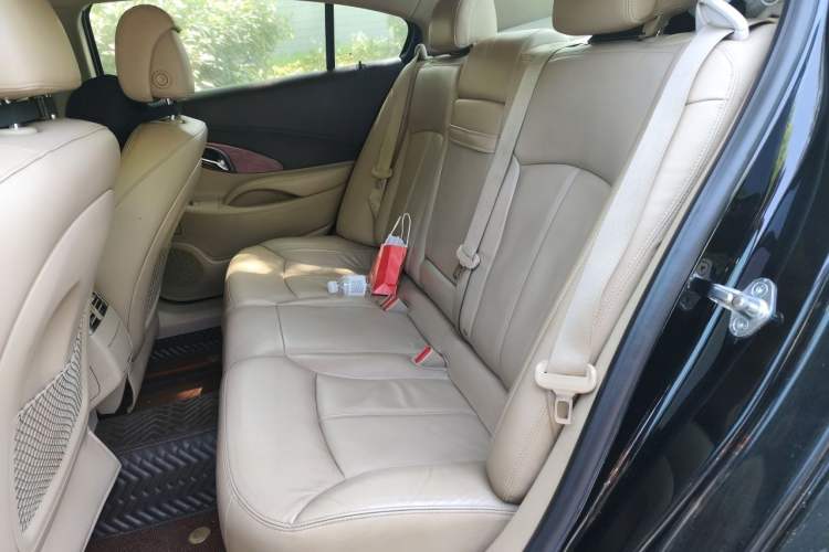 Used Buick LaCrosse 2012 2.4L SIDI Elegant Edition Left Rear Seat