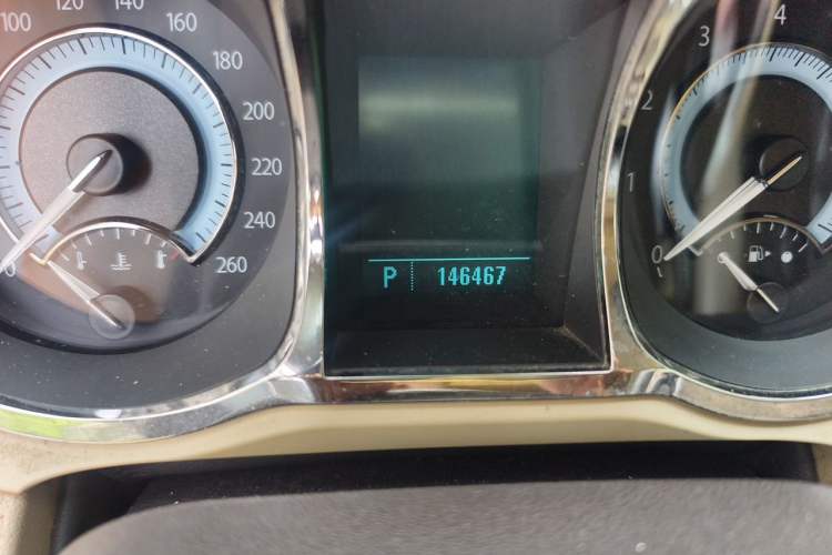 Used Buick LaCrosse 2012 2.4L SIDI Elegant Edition Odometer Close Up