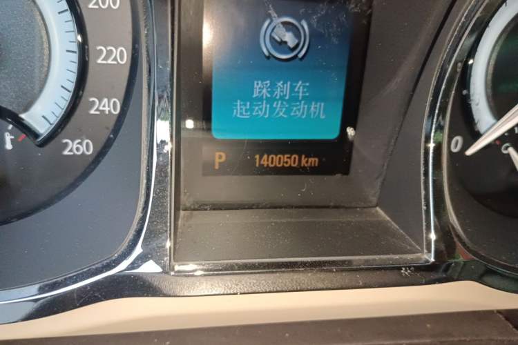 Used Buick LaCrosse 2012 2.4L SIDI Haoya Edition Odometer Close Up