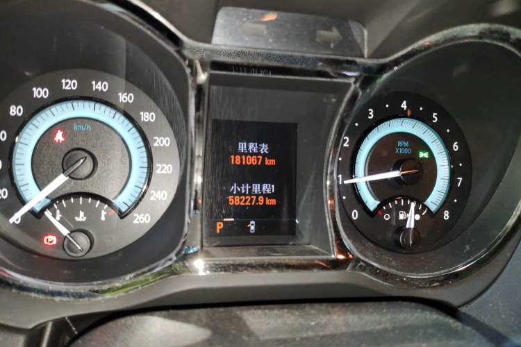 Used Buick LaCrosse 2012 2.0T Flagship Edition Odometer Close Up
