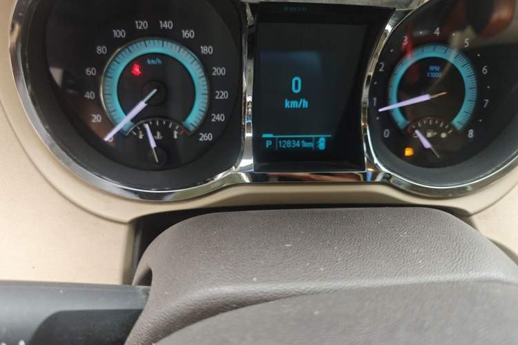 Used Buick LaCrosse 2012 2.4L SIDI Elegant Edition Odometer Close Up