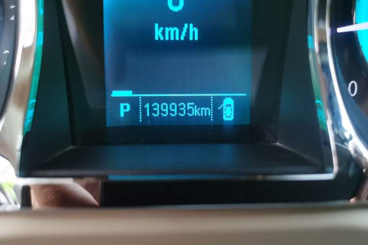Used Buick LaCrosse 2012 2.4L SIDI Elegant Edition Odometer Close Up