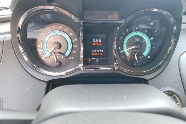 Used Buick LaCrosse 2012 3.0L Flagship Edition Odometer Close Up