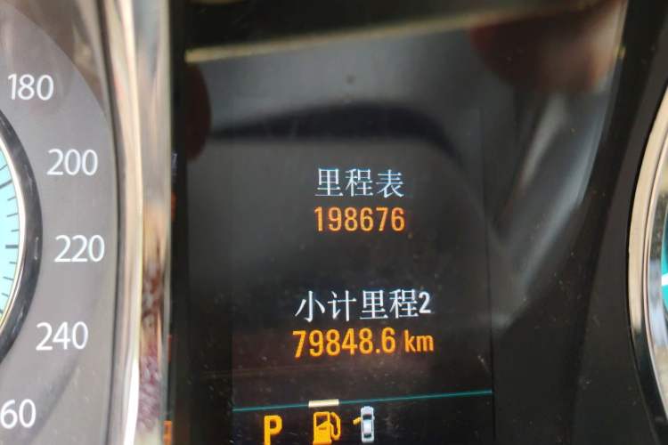 Used Buick LaCrosse 2012 2.4L SIDI Haoya Edition Odometer Close Up