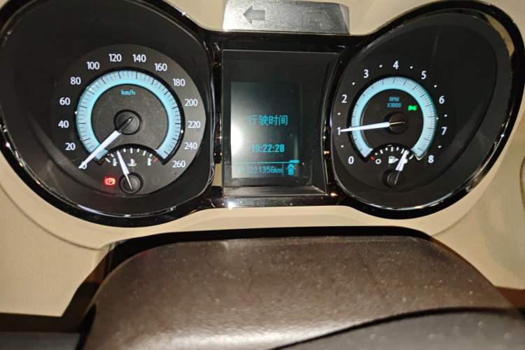 Used Buick LaCrosse 2012 2.4L SIDI Elegant Edition Odometer Close Up