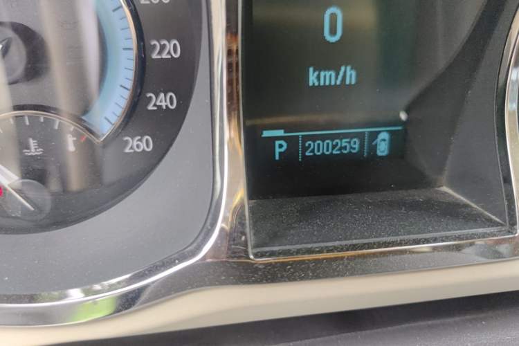 Used Buick LaCrosse 2012 2.4L SIDI Elegant Edition Odometer Close Up