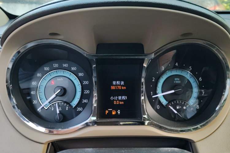 Used Buick LaCrosse 2012 2.4L SIDI Haoya Edition Odometer Close Up