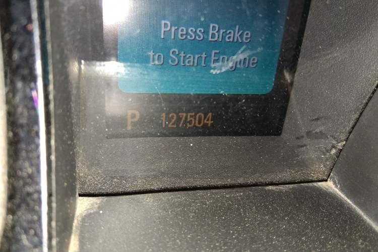 Used Buick LaCrosse 2012 2.4L SIDI Elegant Edition Odometer Close Up