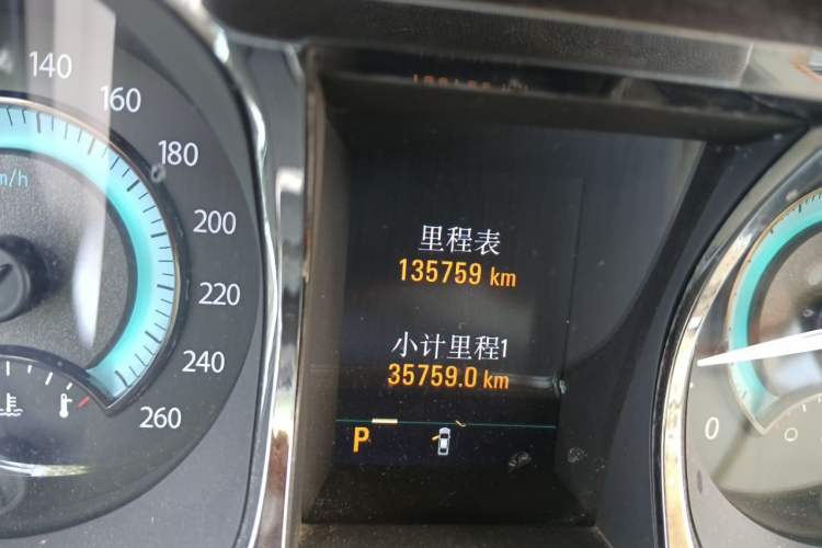 Used Buick LaCrosse 2012 2.4L SIDI Haoya Edition Odometer Close Up