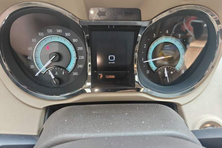Used Buick LaCrosse 2012 2.4L SIDI Haoya Edition Odometer Close Up