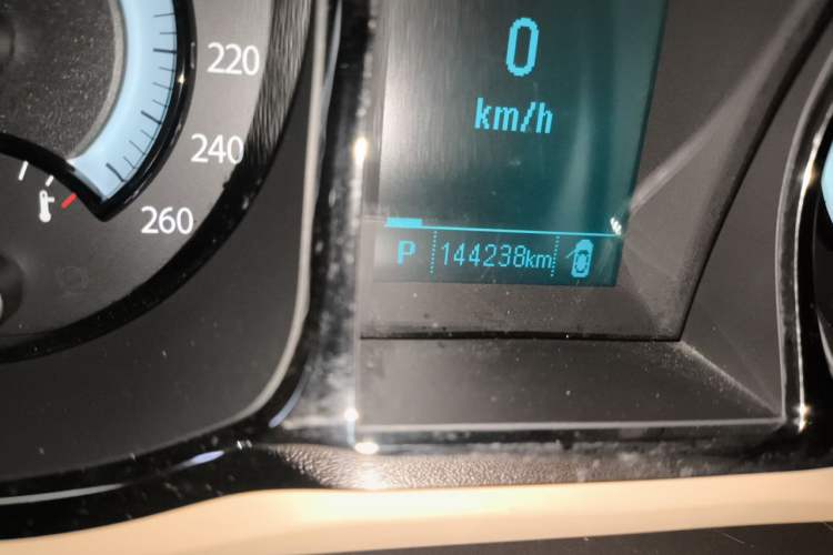 Used Buick LaCrosse 2012 2.4L SIDI Elegant Edition Odometer Close Up