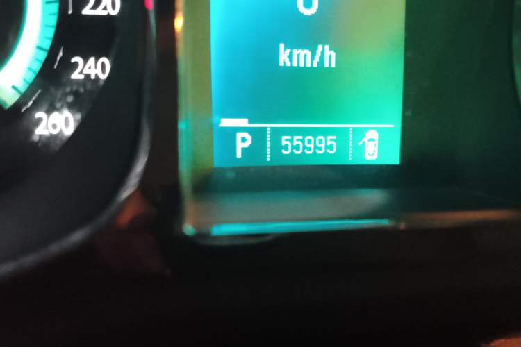 Used Buick LaCrosse 2012 2.4L SIDI Elegant Edition Odometer Close Up