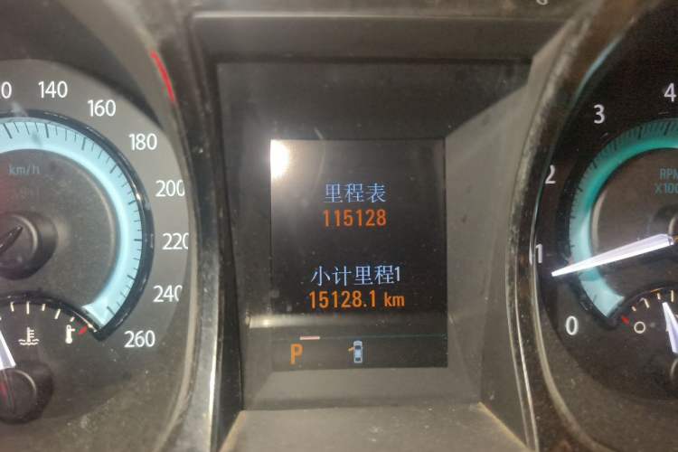 Used Buick LaCrosse 2012 2.4L SIDI Luxury Edition Odometer Close Up