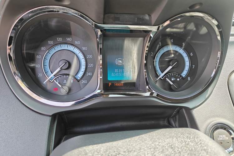 Used Buick LaCrosse 2012 3.0L Flagship Edition Odometer Close Up