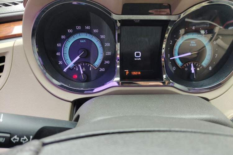 Used Buick LaCrosse 2012 2.4L SIDI Luxury Edition Odometer Close Up