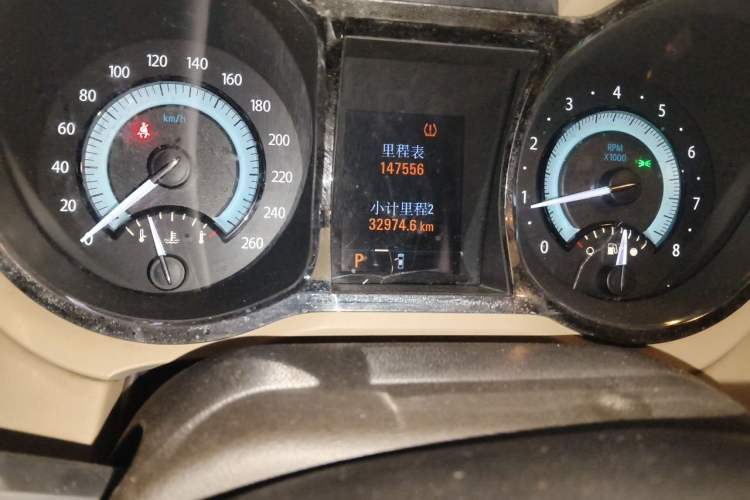 Used Buick LaCrosse 2012 2.4L SIDI Luxury Edition Odometer Close Up