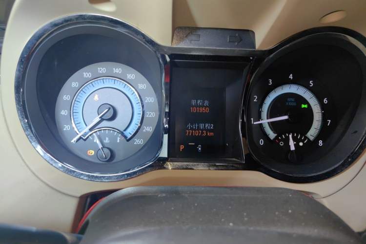 Used Buick LaCrosse 2012 2.4L SIDI Luxury Edition Odometer Close Up