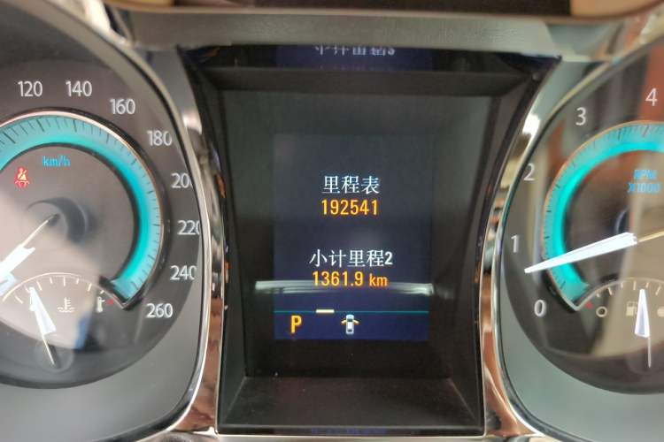 Used Buick LaCrosse 2012 2.4L SIDI Luxury Edition Odometer Close Up