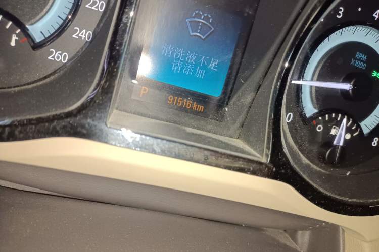 Used Buick LaCrosse 2012 2.4L SIDI Luxury Edition Odometer Close Up