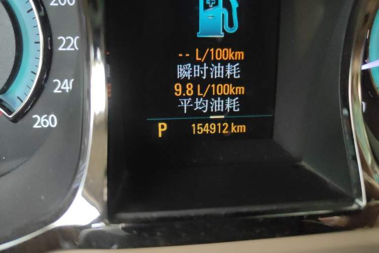 Used Buick LaCrosse 2012 2.4L SIDI Luxury Edition Odometer Close Up