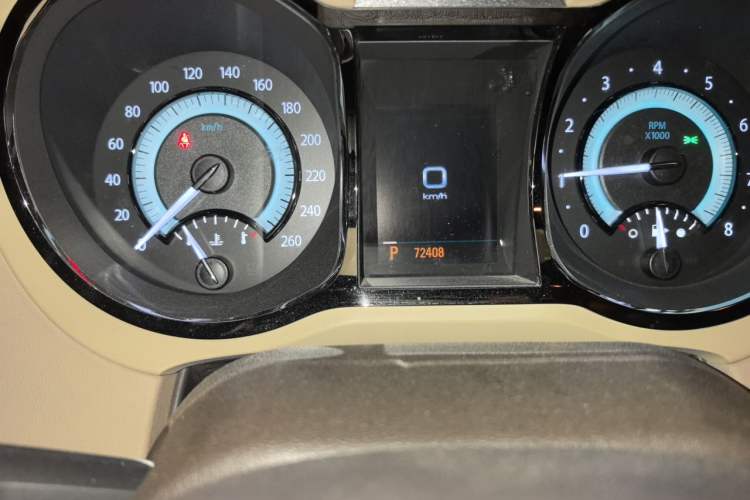 Used Buick LaCrosse 2012 2.4L SIDI Luxury Edition Odometer Close Up