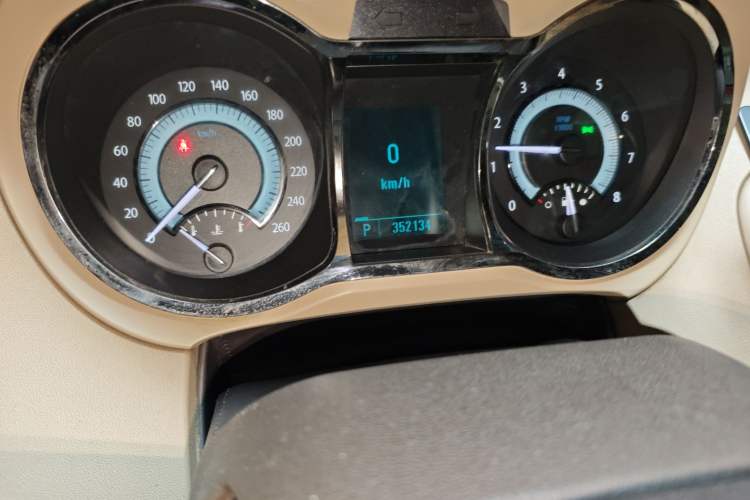 Used Buick LaCrosse 2012 2.0T Comfort Edition Odometer Close Up