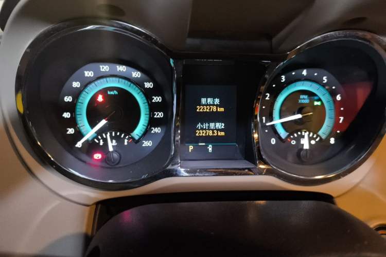 Used Buick LaCrosse 2012 2.4L SIDI Haoya Edition Odometer Close Up