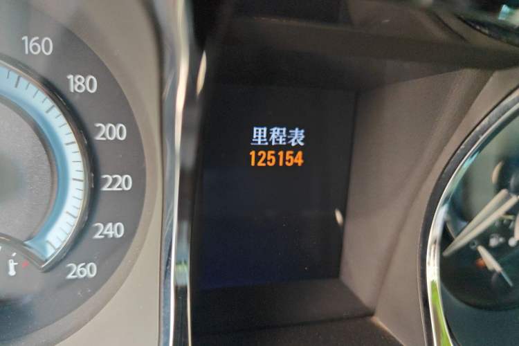 Used Buick LaCrosse 2012 2.4L SIDI Haoya Edition Odometer Close Up