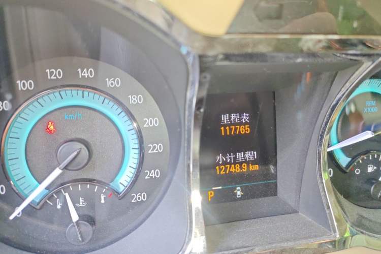 Used Buick LaCrosse 2012 2.4L SIDI Luxury Edition Odometer Close Up