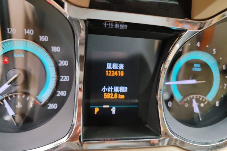 Used Buick LaCrosse 2012 2.4L SIDI Luxury Edition Odometer Close Up