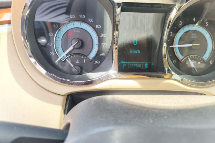 Used Buick LaCrosse 2012 2.4L SIDI Elegant Edition Odometer Close Up