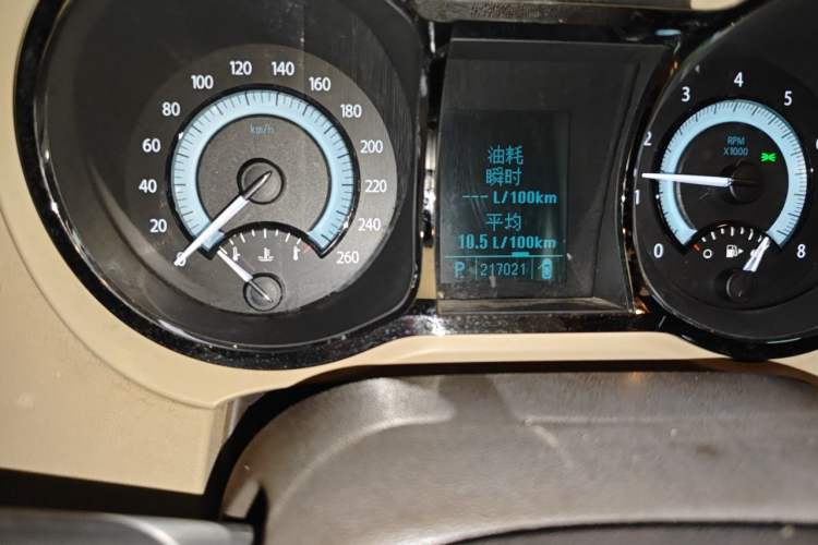 Used Buick LaCrosse 2012 2.4L SIDI Elegant Edition Odometer Close Up