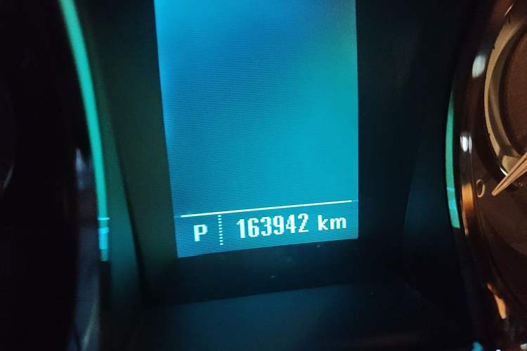 Used Buick LaCrosse 2012 2.4L SIDI Luxury Edition Odometer Close Up