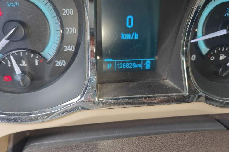 Used Buick LaCrosse 2012 2.4L SIDI Elegant Edition Odometer Close Up