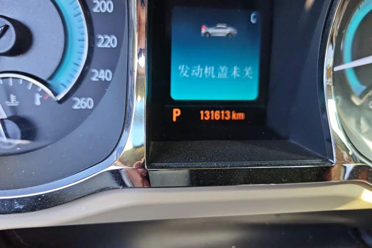 Used Buick LaCrosse 2012 eAssist 2.4L Luxury Edition Odometer Close Up