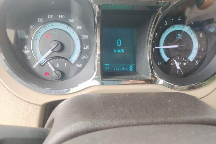 Used Buick LaCrosse 2012 2.4L SIDI Elegant Edition Odometer Close Up