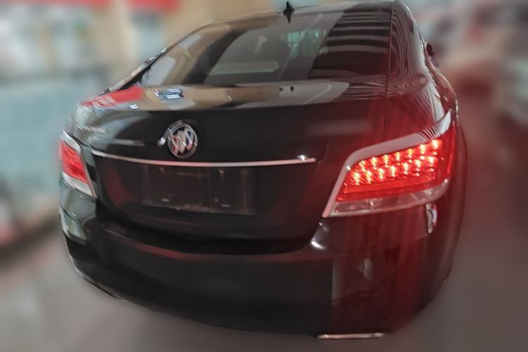 Used Buick LaCrosse 2012 2.4L SIDI Luxury Edition Rear