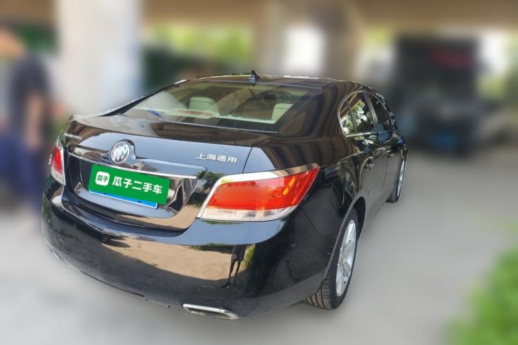 Used Buick LaCrosse 2012 2.4L SIDI Luxury Edition Rear Right 45 Deg